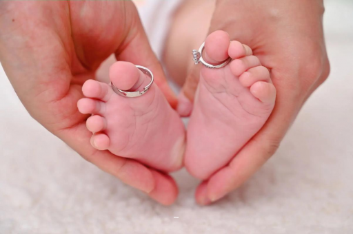 高密宝宝脸上长黑点